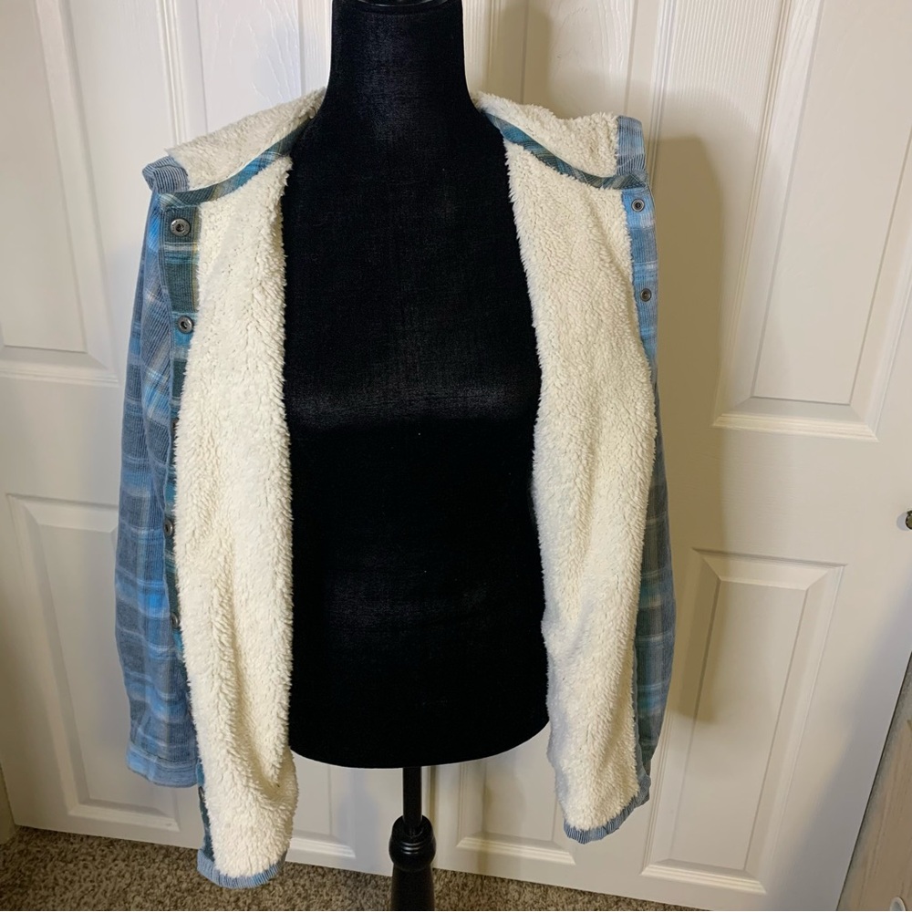 Soho Threads Ladies Corduroy Hooded Shirt Jacket - Picture 6 of 9